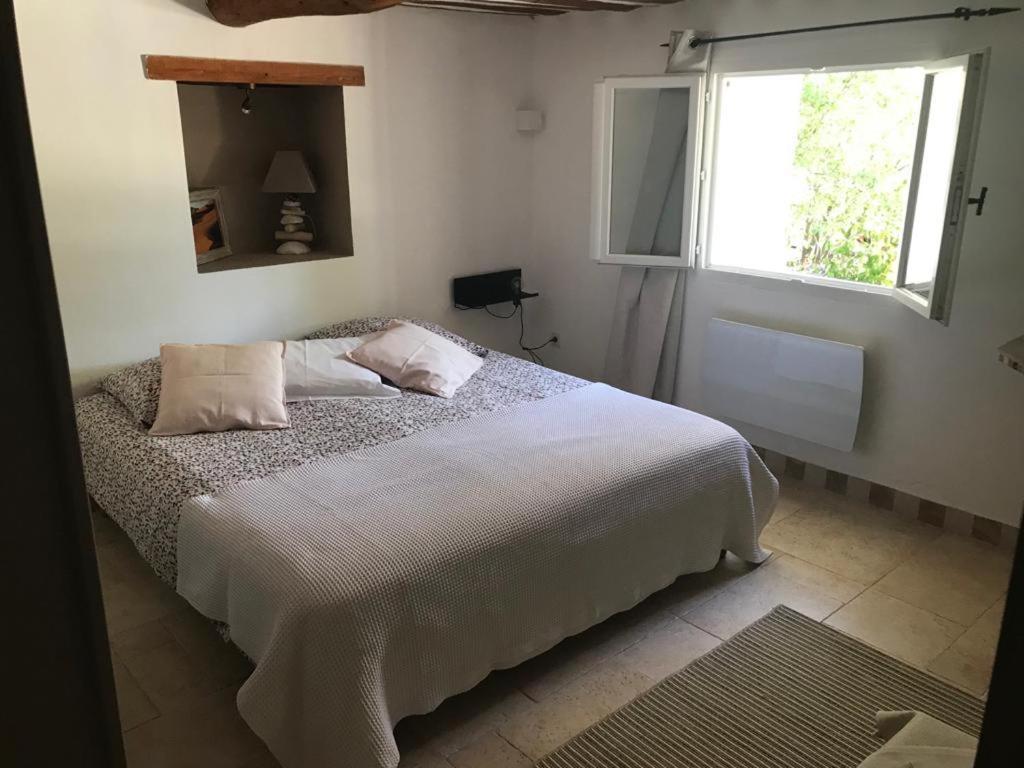 Le Hameau Des Vanades Ampus Exterior photo