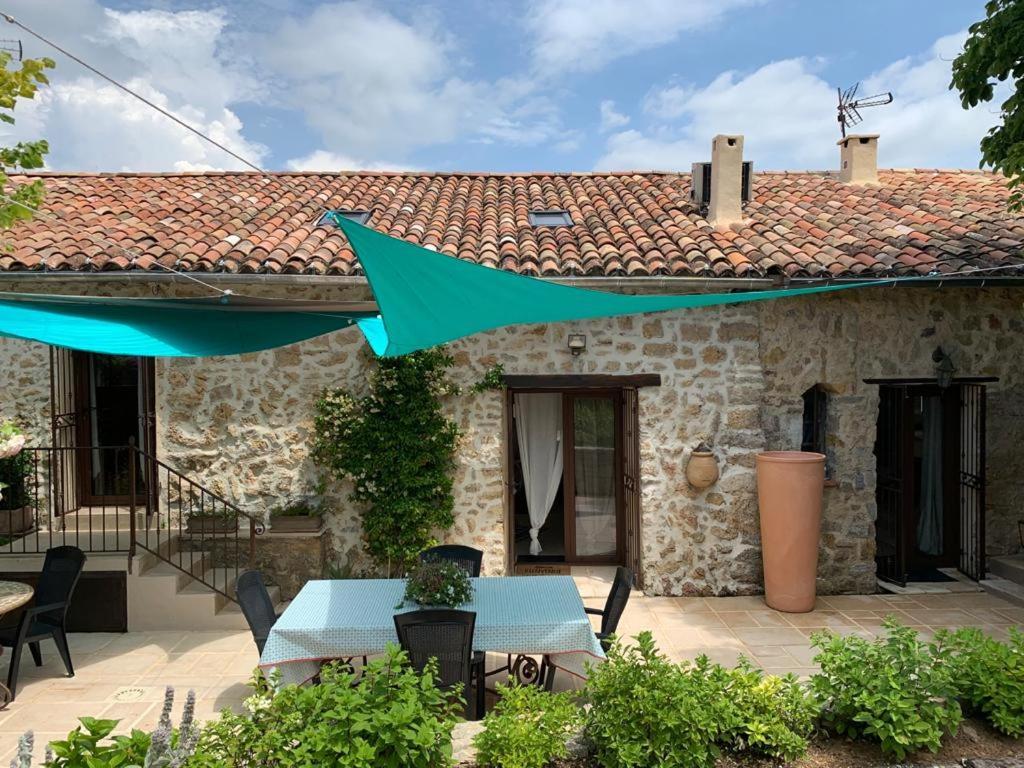 Le Hameau Des Vanades Ampus Exterior photo